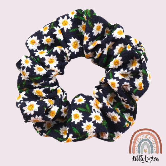 Navy Daisies Scrunchies